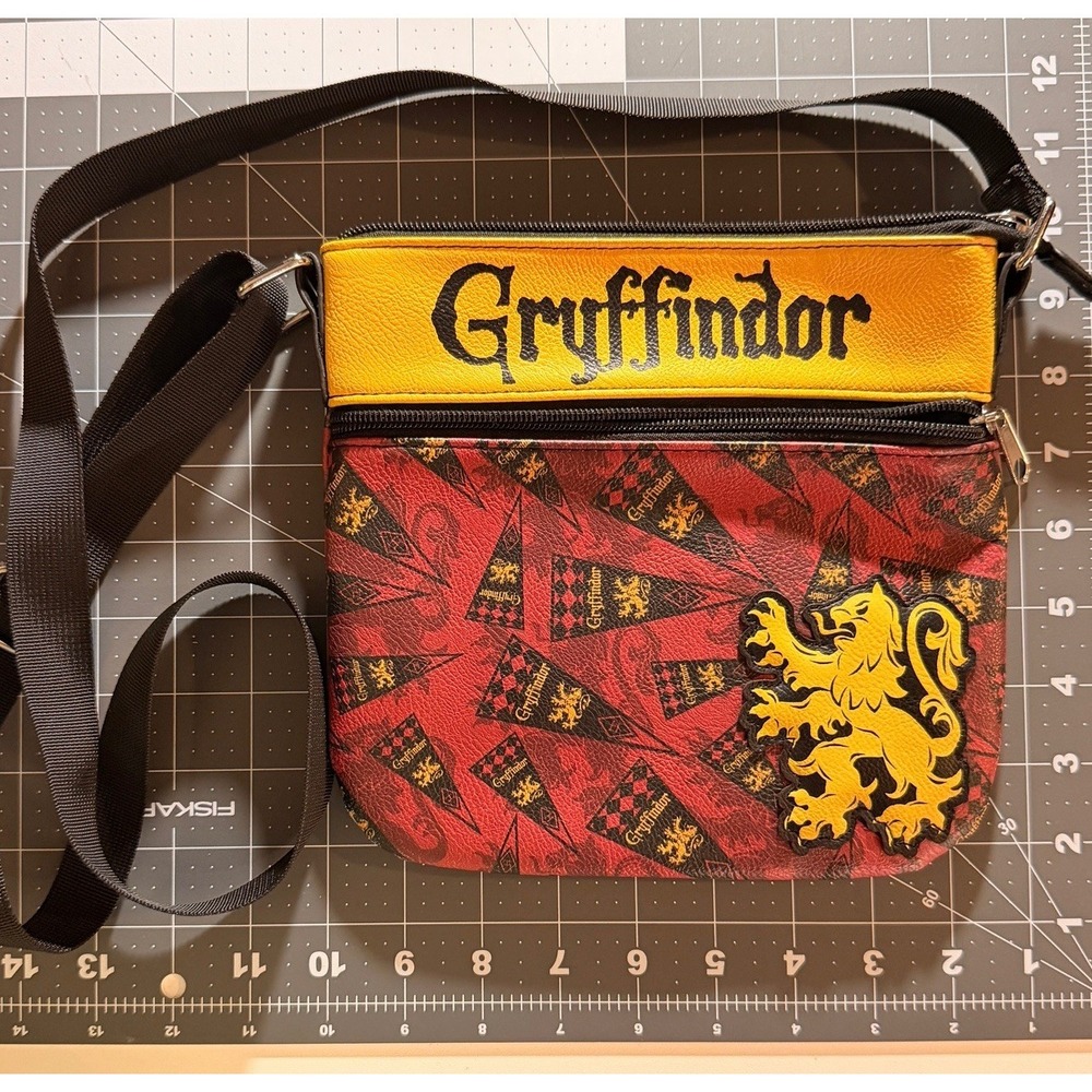 Loungefly Harry Potter Hogwarts Gryffindor Faux Leather Crossbody Bag Purse